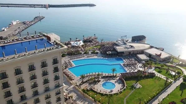 Ercan havalimanı Lord's Palace Hotel SPA Casino Vip Transfer