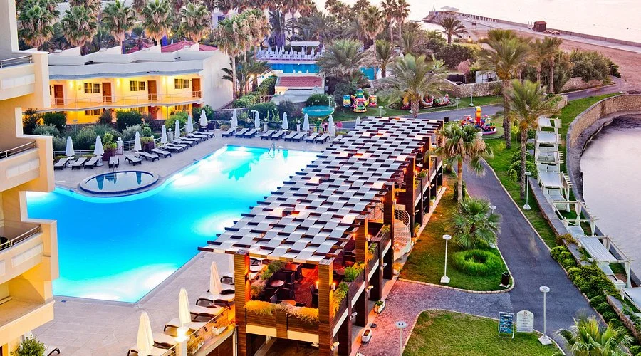 Ercan havalimanı Vuni Palace Hotel Vlip Transfer